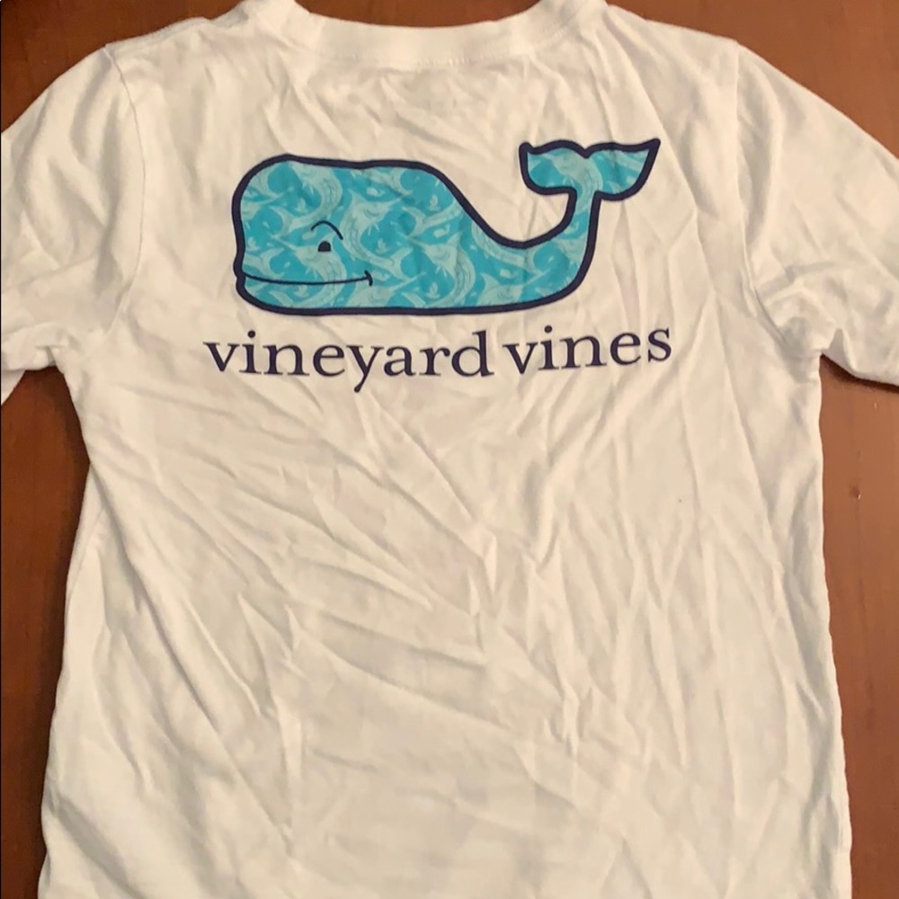Vineyard Vines t-shirt